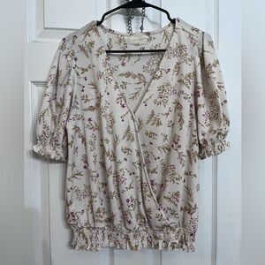 EUC Melloday floral top size large